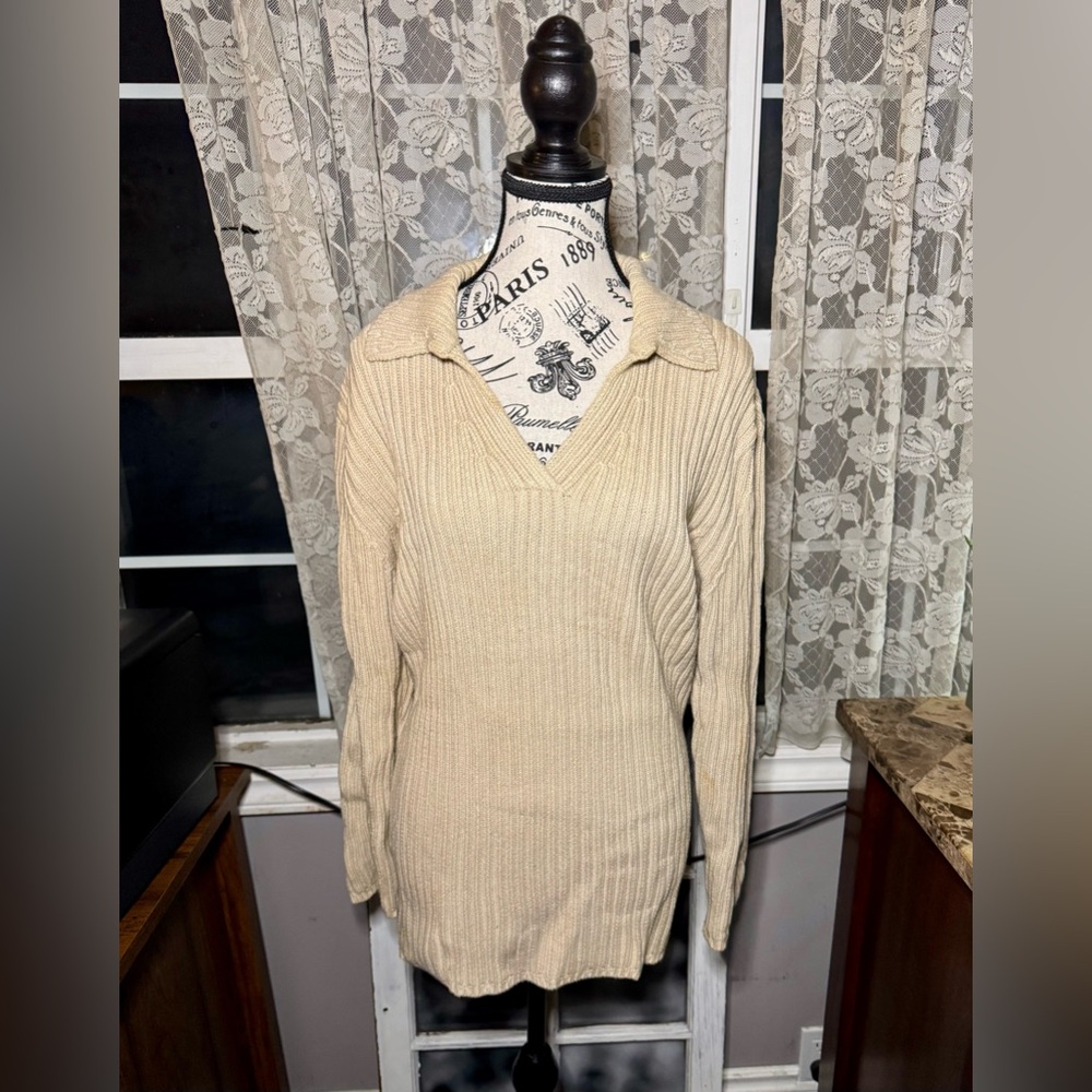 Thick Ribbed Collared Sweater. - Picture 2 of 10
